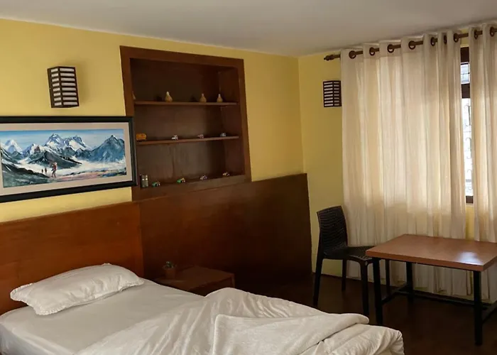 Posh 1 Eleven Hostel *