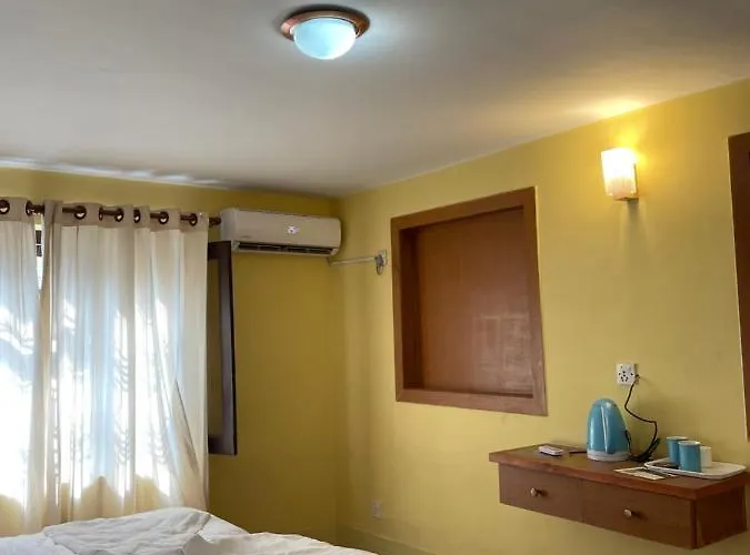 Posh 1 Eleven Hostel *